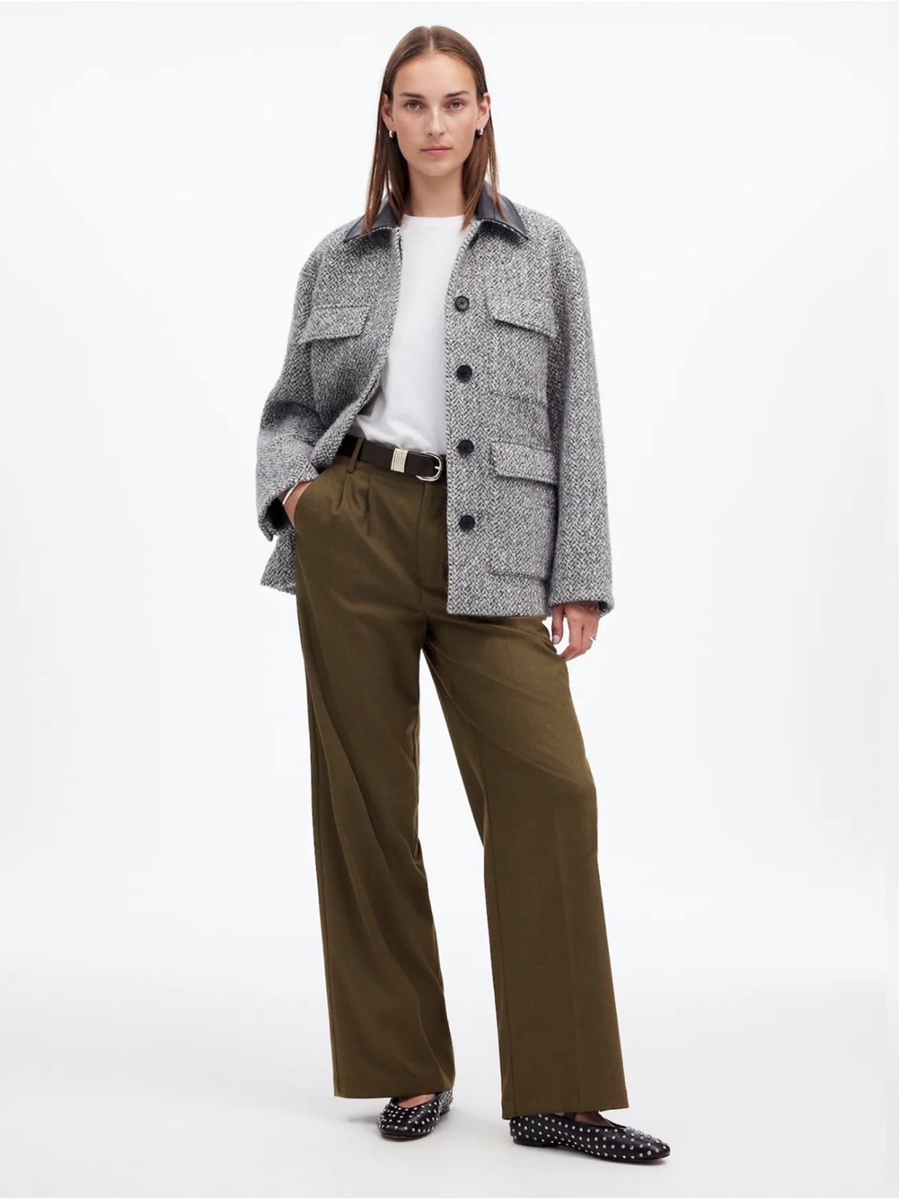 Madewell Petite Harlow Wide Leg Trouser in Brushed Twill. Color is Olive Melange